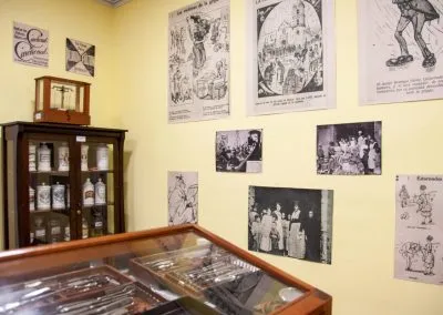 El Abrazo de Suárez- Museo Historia de la Medicina-4