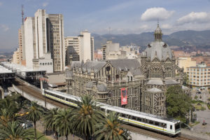 NUEVOS MIEMBROS EN LA ACADEMIA DE MEDICINA DE MEDELLIN