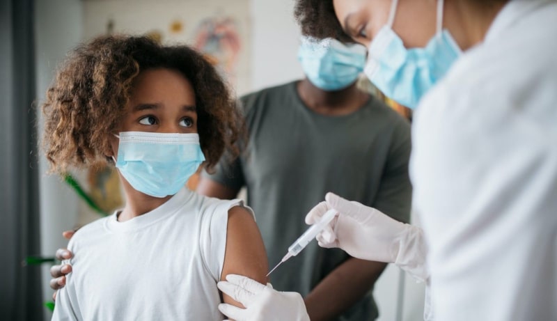 Cinco razones que apoyan la vacunación infantil contra la covid-19