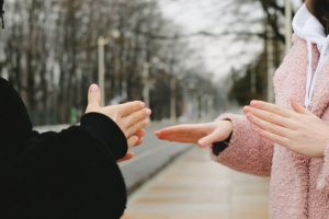 personas-sordas-lenguaje-de-señas