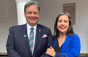 Dr_David_Vasquez_Awad_y_Dra_Ana_Isabel_Gomez