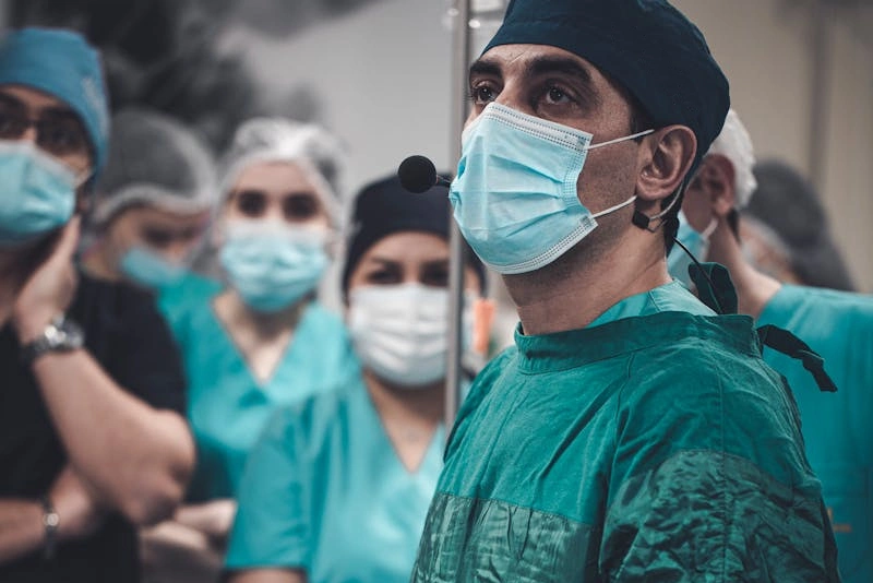 OPS alerta sobre la escasez de trabajadores de la salud en países de América