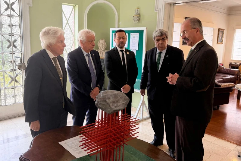 Sesión conjunta: Academia Nacional de Medicina, Real Academia de Doctores de España y Real Academia de Medicina del País Vasco.