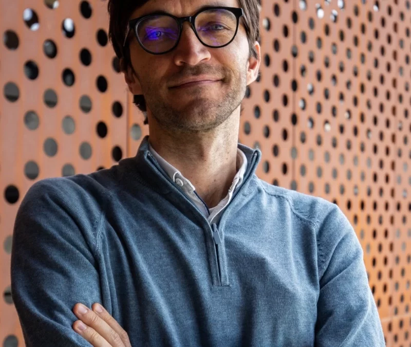 Profesor_Santiago_Galvis